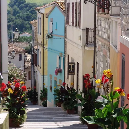 Trilo Torre In Centro Storico A נומאנה