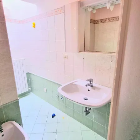 Trilo Torre In Centro Storico A Lägenhet *