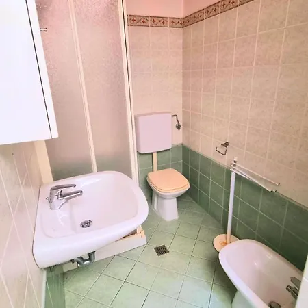 Lägenhet Trilo Torre In Centro Storico A *