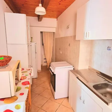 Trilo Torre In Centro Storico A נומאנה