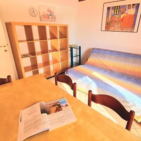 Lägenhet Trilo Torre In Centro Storico A *